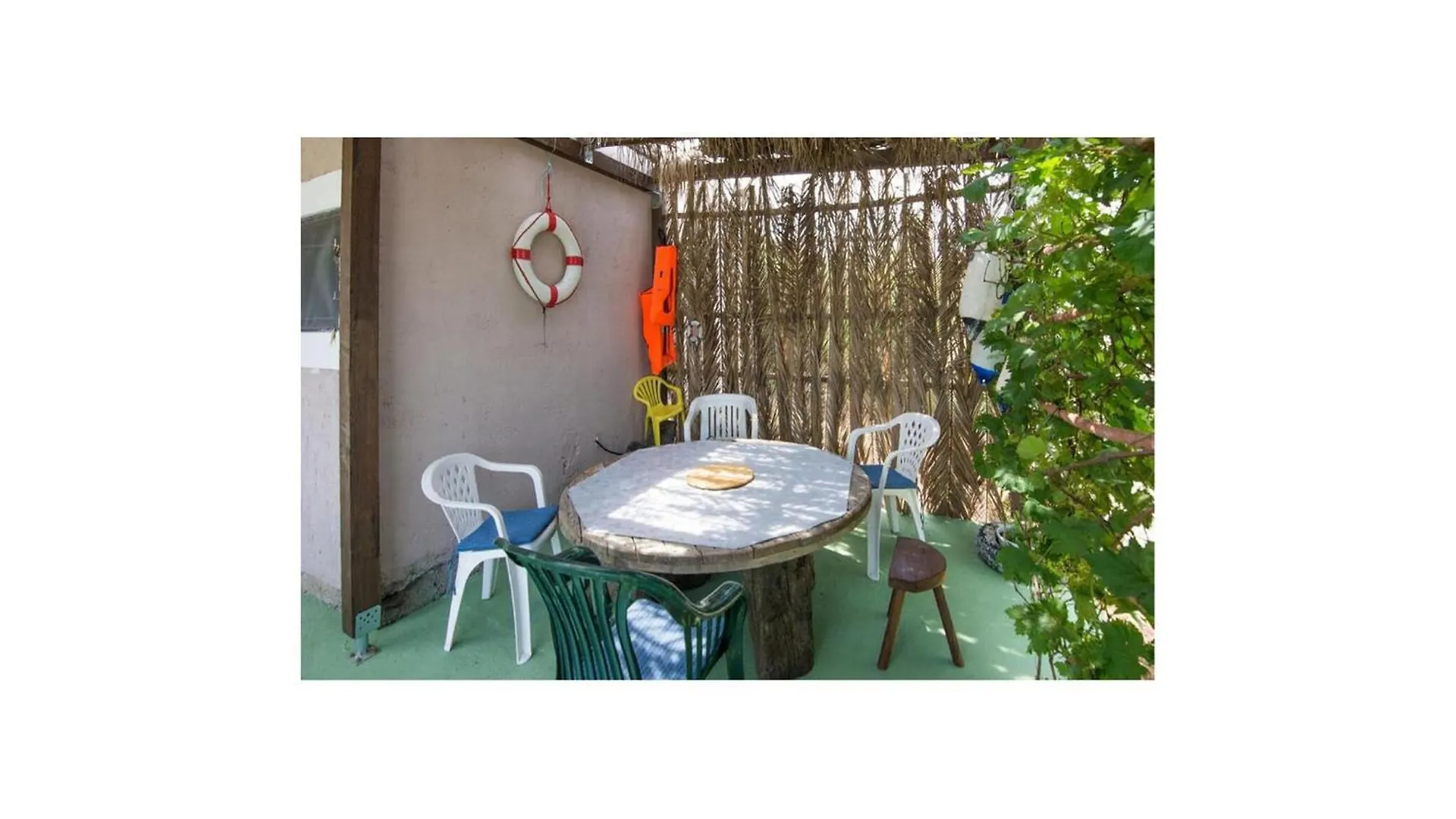 2 Bedroom Lovely Home In Zizanj Otok Zizanj Holiday home