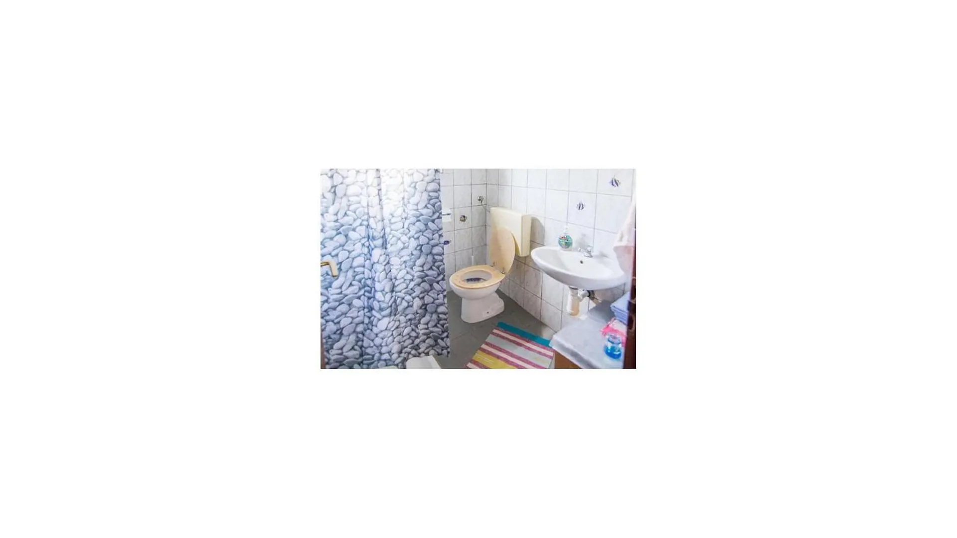 2 Bedroom Lovely Home In Zizanj Otok Zizanj Croatia